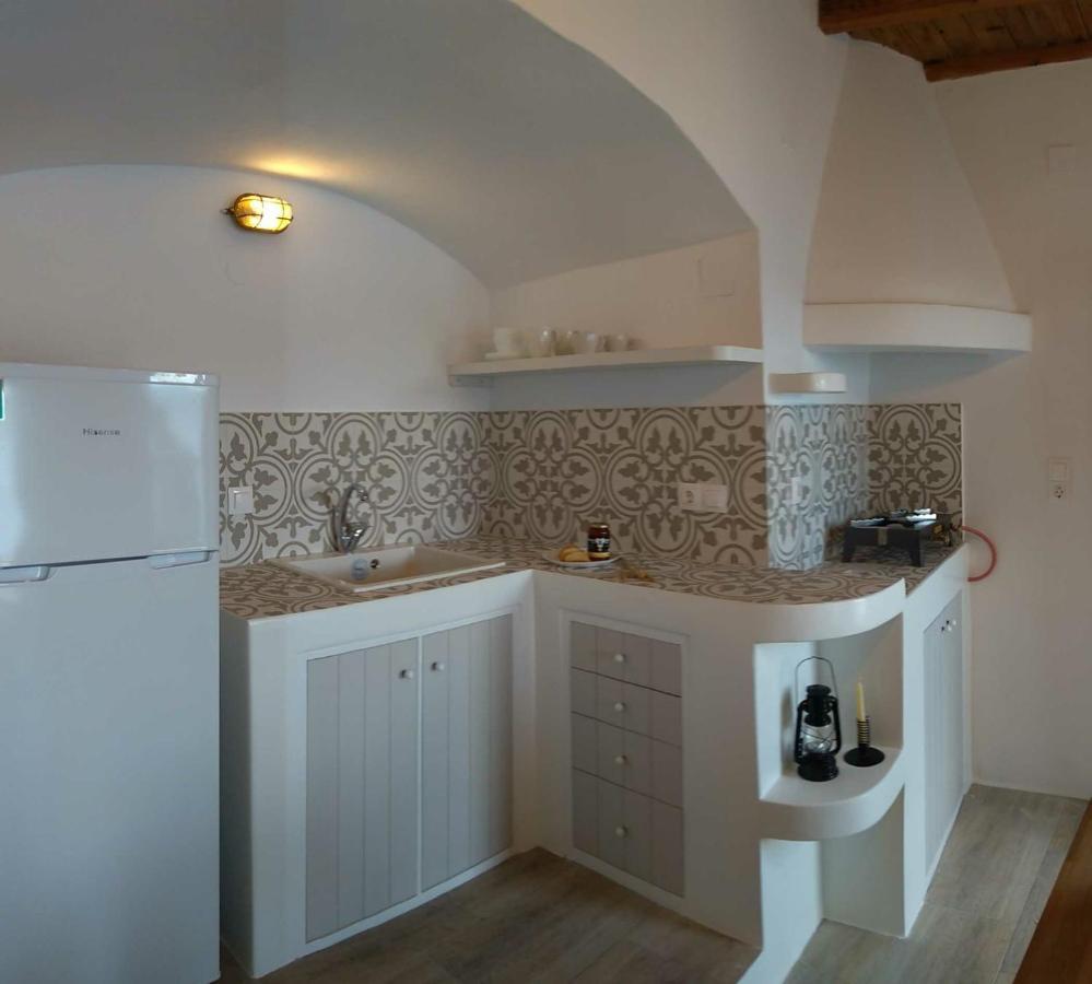 Milos By The Sea - Eco House Plaka  Ngoại thất bức ảnh